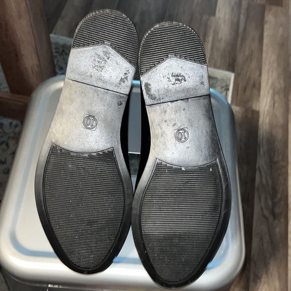 Rainboots - Picture 4 of 5